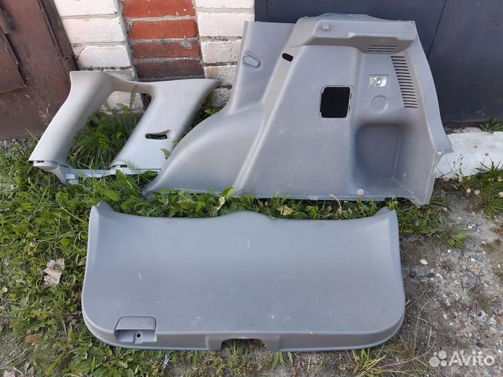 Suzuki SX-4. Обшивка салона в сборе