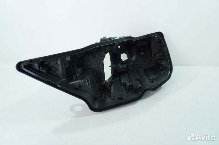 Корпус фары левый Audi A6 C8 2018