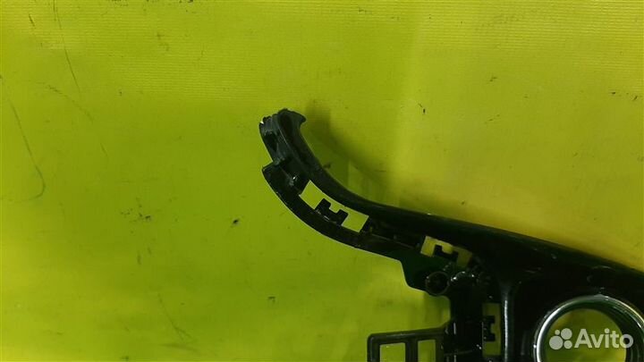 Накладка противотуманной фары передняя левая Kia