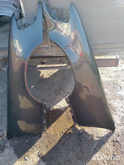 Крылья передние на w140 (правое и левое)