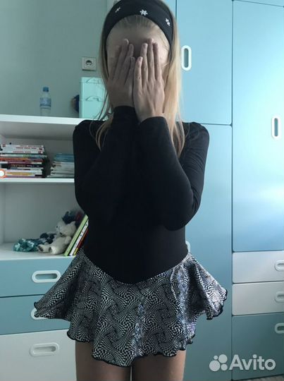 Платье и мастерка для фигурного катания