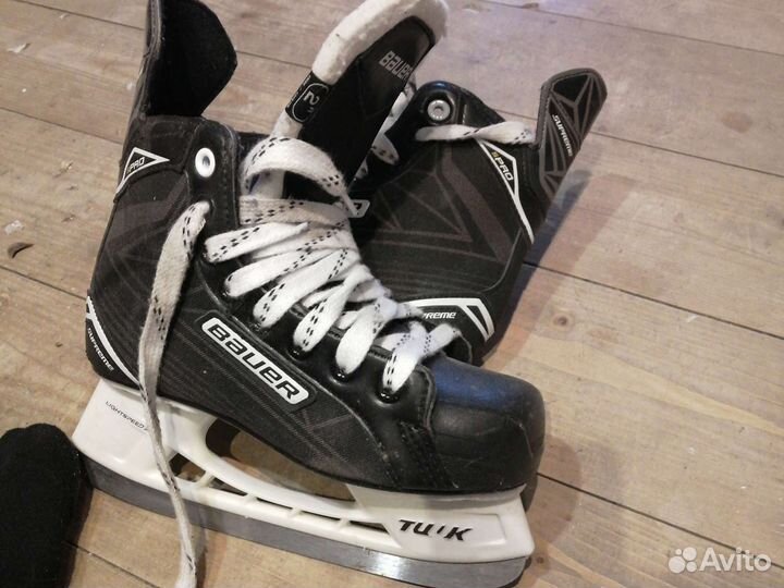 Хоккейные коньки bauer