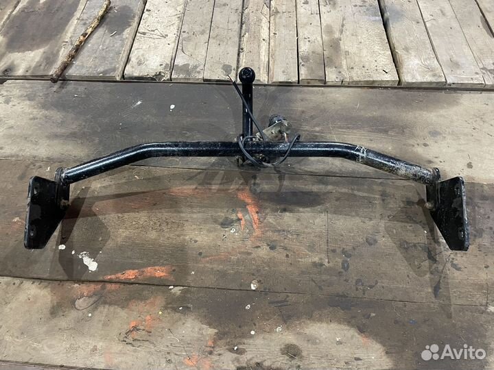 Фаркоп на Kia Rio 4 Hyundai Solaris