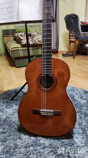 Классическая гитара yamaha c40