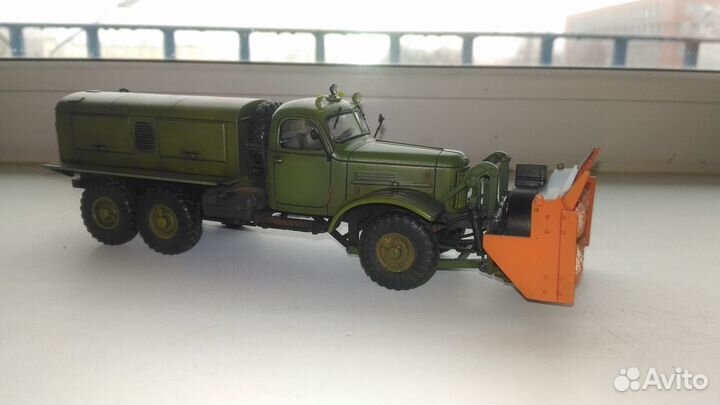 Д-470 на базе ЗИЛ-157 1/43