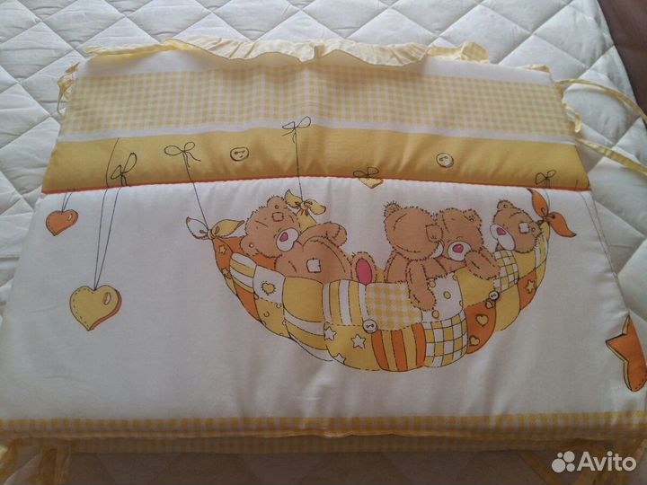 Бортики в кроватку