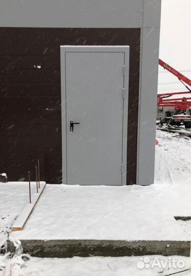 Противопожарные двери с установкой