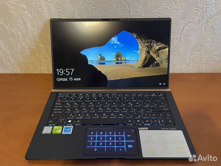 Компактный игровой ноутбук asus ZenBook UX333F