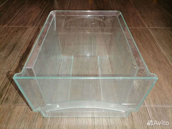 Ящики, балконы холодильника Miele