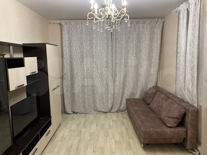 1-к. квартира, 42 м², 4/25 эт.