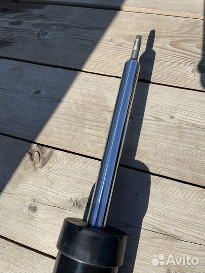 Задний амортизатор KIA sorento prime 55320-C5500