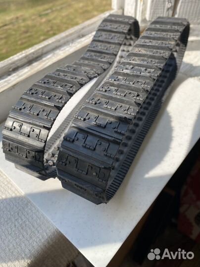 Гусеницы (игрушечного трактора)