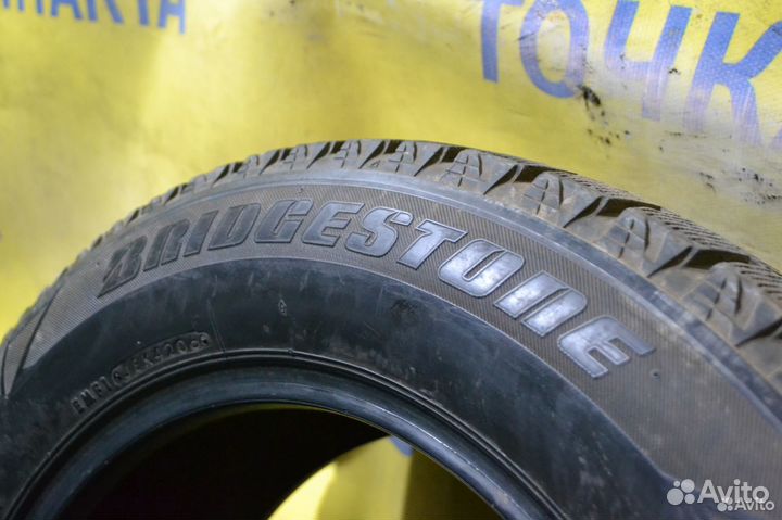 Bridgestone Blizzak Revo2 215/60 R16