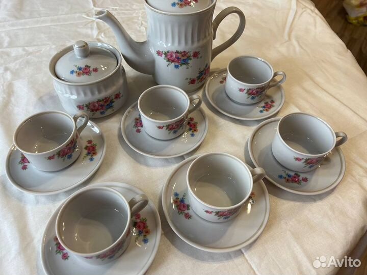 Фарфоровый кофейный сервиз