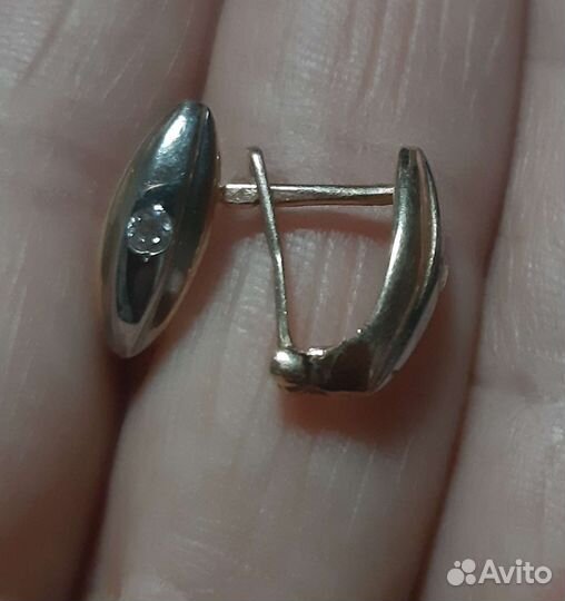 Золотые серьги