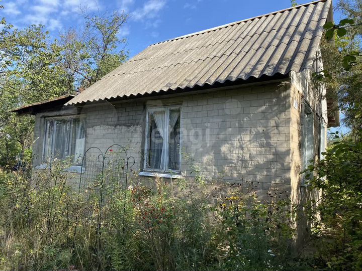 Дача 33,8 м² на участке 6 сот.