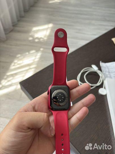Часы apple watch 7 45 mm red