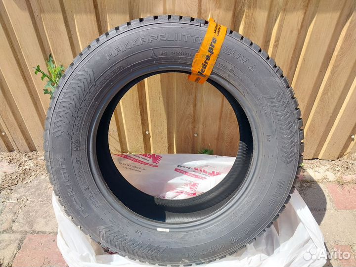 Nokian Tyres Hakkapeliitta 8 SUV 245/60 R18 109T