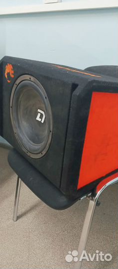 Активный сабвуфер piranha