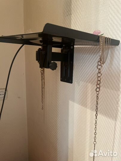 Кронштейн для телевизора, полка