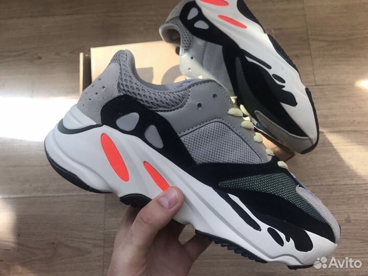 Кроссовки adidas yeezy boost 700