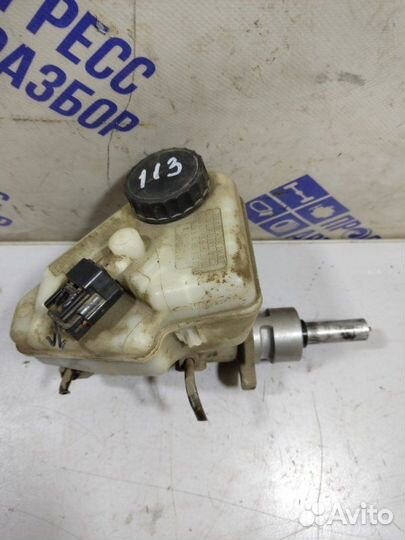 Главный тормозной цилиндр Ford Mondeo 3 седан 1.8