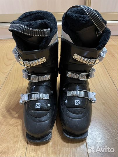 Горнолыжные ботинки детские Salomon 23.0-23.5