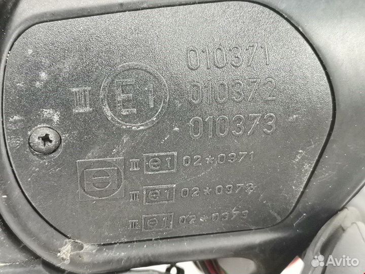 Зеркало боковое правое для BMW 7-Series (E38)