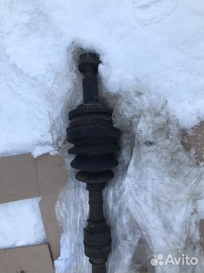 Привод правй передний Ниссан Блюберд HU-14