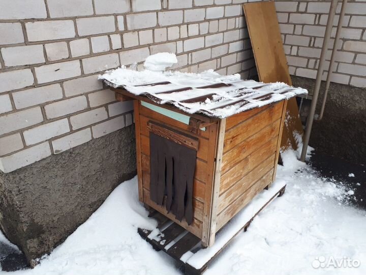 Продам собачью будку