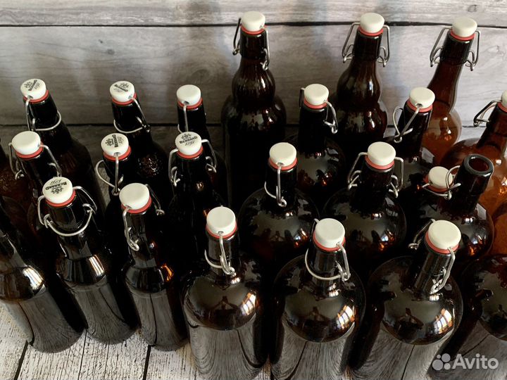 Стеклянные бутылки с бугельной пробкой