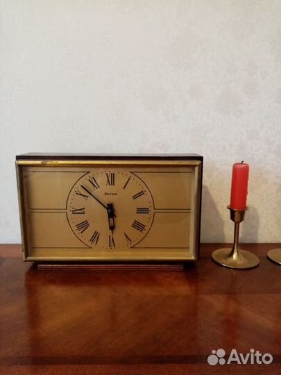 Часы настольные