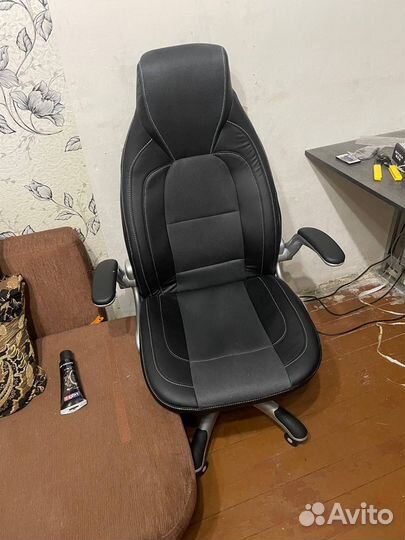 Компьютерное кресло