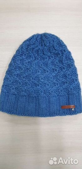 Шапка женская с овечьей шерстью