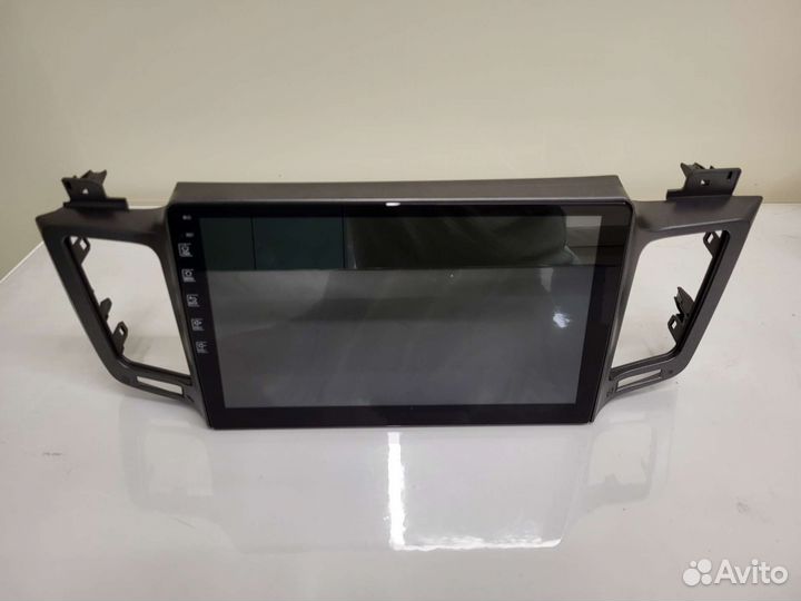 Магнитола штатная на Toyota Rav 4