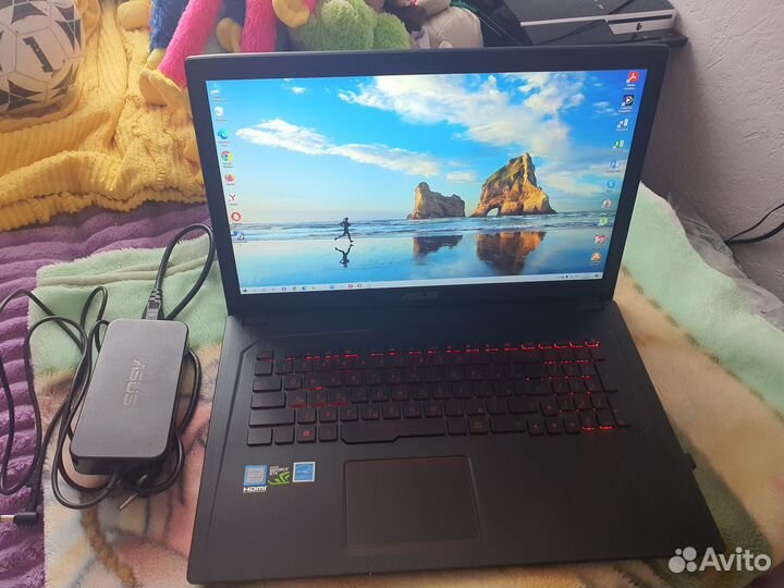 Ноутбук intel i5 asus 17.3