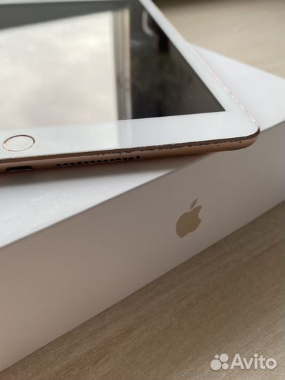 Планшет apple iPad 8