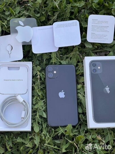 iPhone 11, 64 ГБ