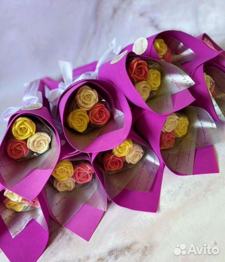 Цветы из шоколада, 3 розы 150р, букет