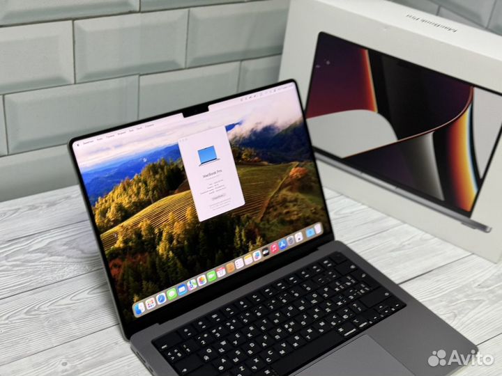 Apple MacBook Pro 14 2021 16/512 34 цикла в идеале