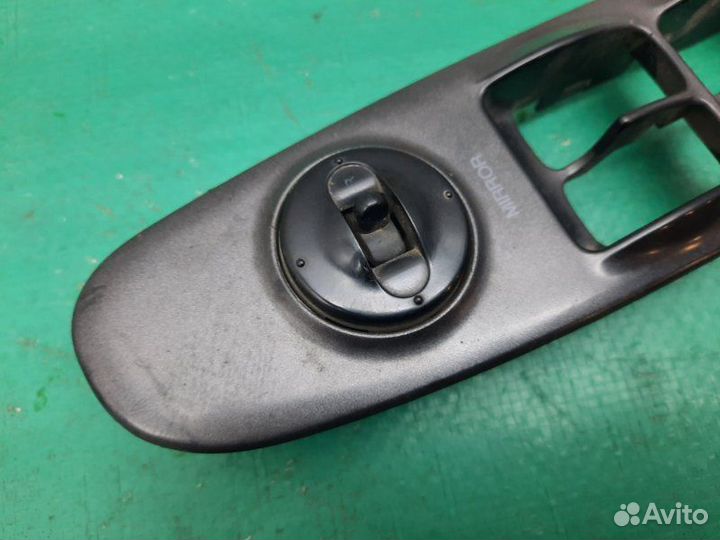 Блок управления зеркалами Hyundai Elantra Xd седан