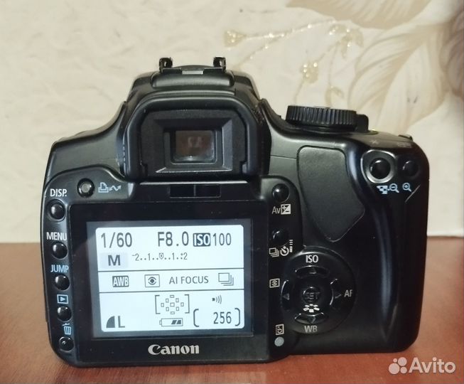 Зеркальный фотоаппарат canon 400D