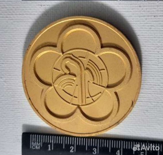 Настольная тяжёлая памятная медаль