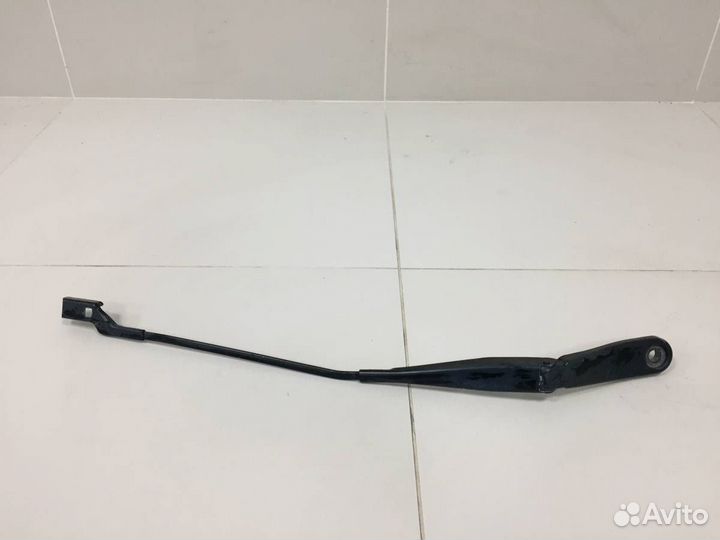 Поводок стеклоочистителя передний правый Ford Mond