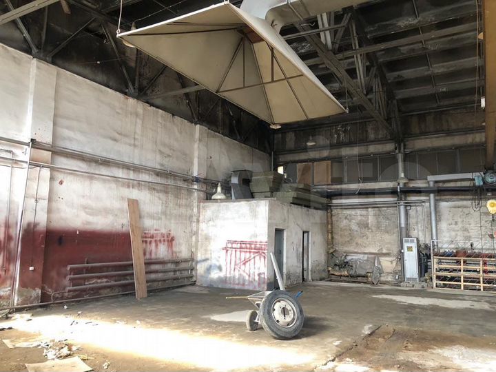 Гараж, > 30 м²