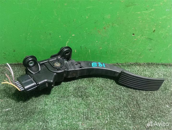 Педаль газа электронная Dodge Caliber PM 2008