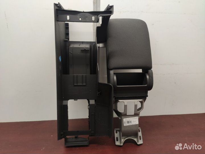 Консоль между сидений Opel Vectra C Z18XER 2008