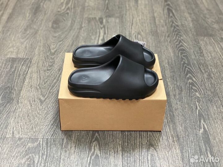 Сланцы Adidas Yeezy Slide Black (36-45)