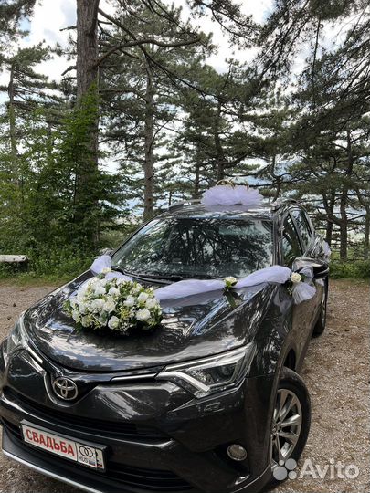 Свадебные украшения на машину