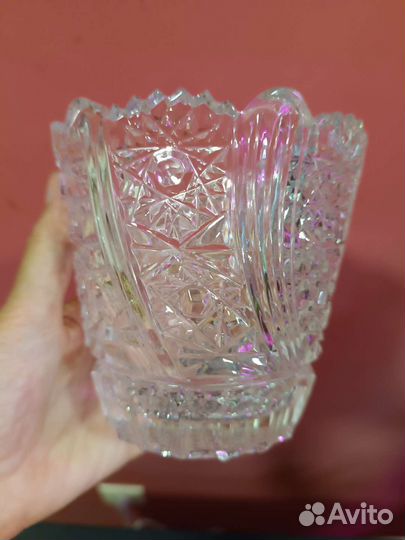 Хрустальные вазы. Цена за обе